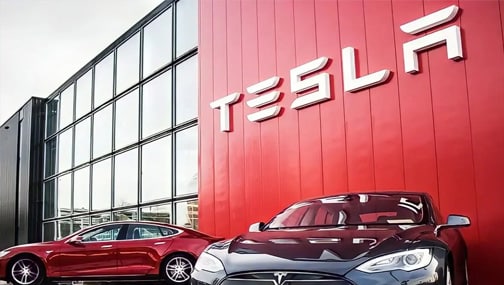 Продажи Tesla растут быстрее, чем компания успевает наладить сервис своих авто