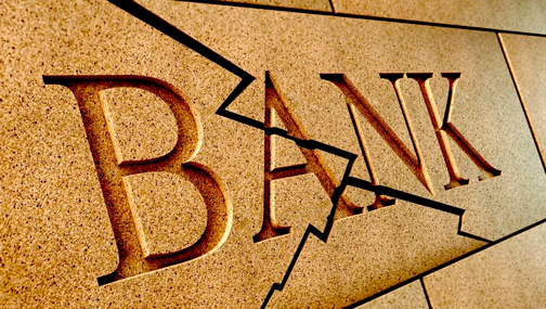 Обрушились уже 3 банка в США. Кто следующий?